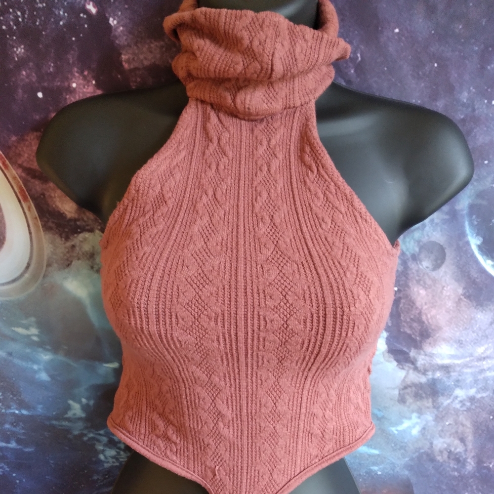 Love University Knitted Sleeveless Turtleneck